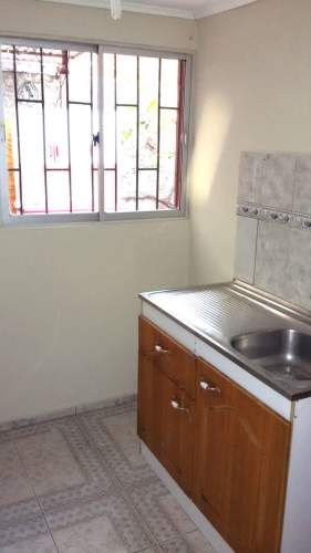 Arriendo Casa Interior (Cercano Metro Pedrero)