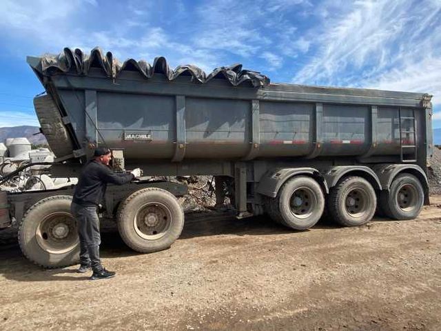 CAMION COLUMBIA Freightliner CL120 DIRECT 4