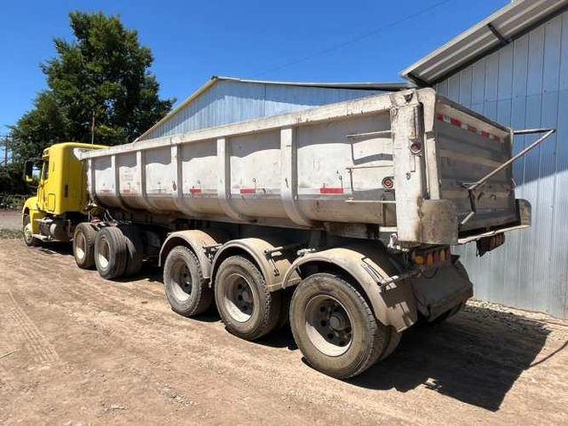 CAMION COLUMBIA Freightliner CL120 DIRECT 4