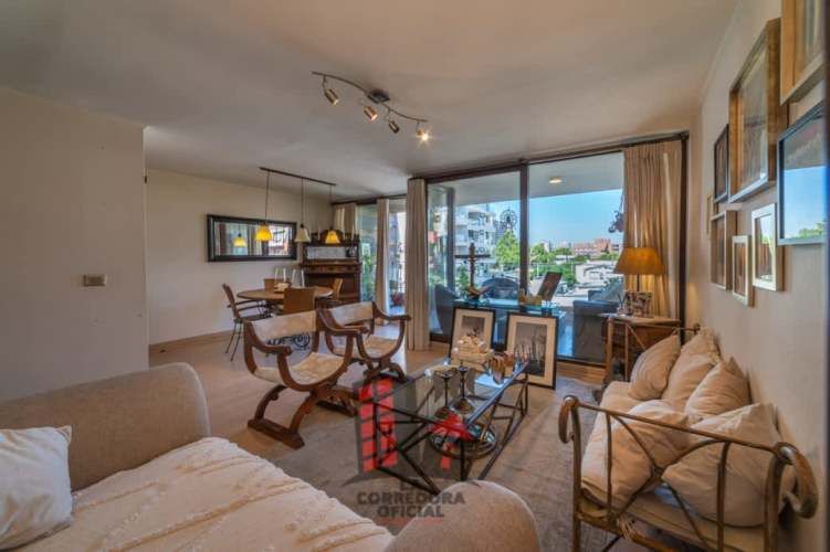 Amplio Depto. en Ñuñoa, 3 baños y gran ubicación