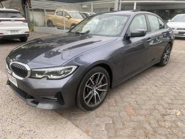 BMW 330 2020