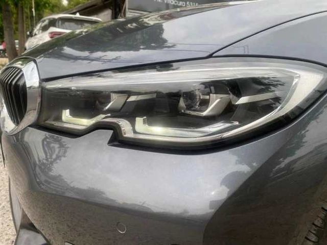 BMW 330 2020