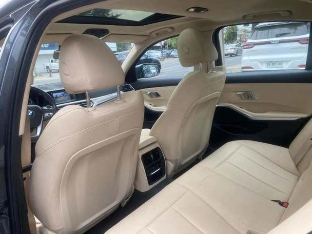 BMW 330 2020