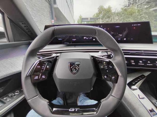 PEUGEOT 3008 1.2 MHEV 136 GT EDCT6 2025