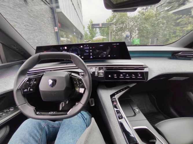 PEUGEOT 3008 1.2 MHEV 136 GT EDCT6 2025