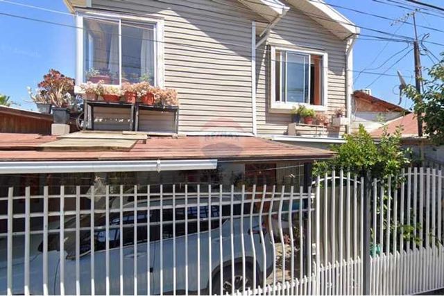 Hermosa casa de 4 dorm. en maipú