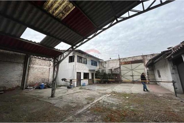 Galpón con excelente conectividad