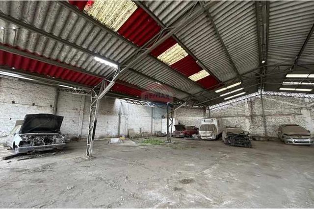 Galpón con excelente conectividad