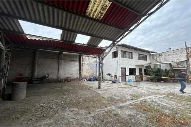 Galpón con excelente conectividad