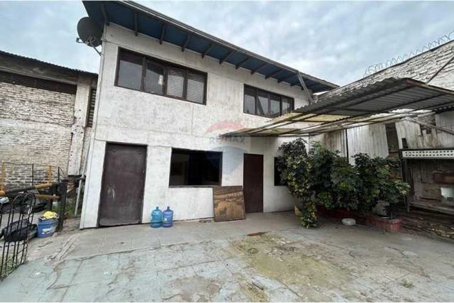 Galpón con excelente conectividad