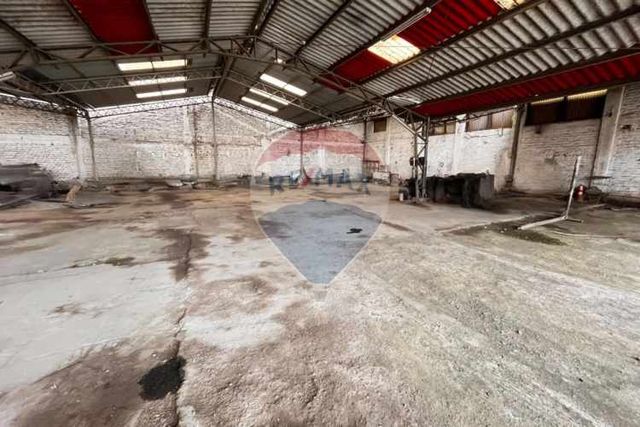 Galpón con excelente conectividad