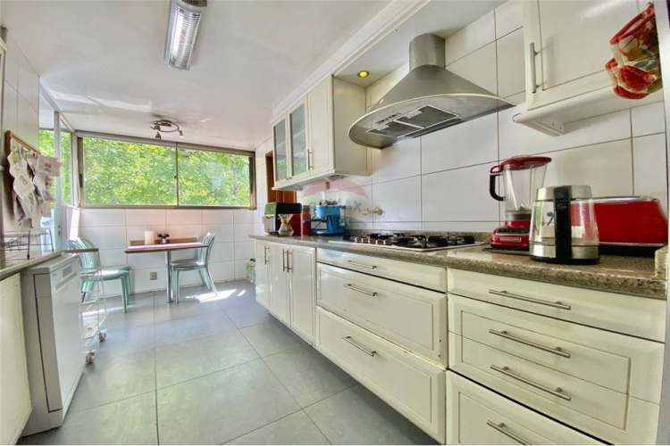 Bajo de precio! -169m2 utiles -vitacura