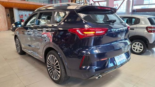 JETOUR X70 LUX 1.5 T AUT 2026