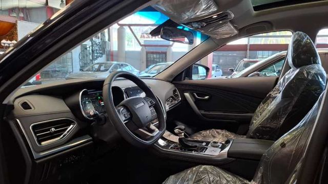 JETOUR X70 LUX 1.5 T AUT 2026