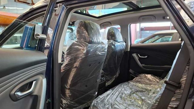 JETOUR X70 LUX 1.5 T AUT 2026