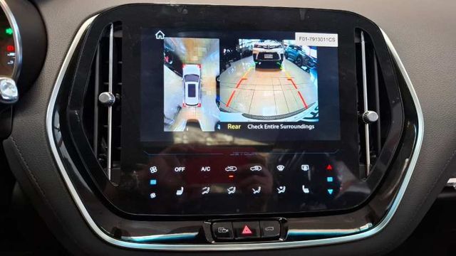 JETOUR X70 LUX 1.5 T AUT 2026