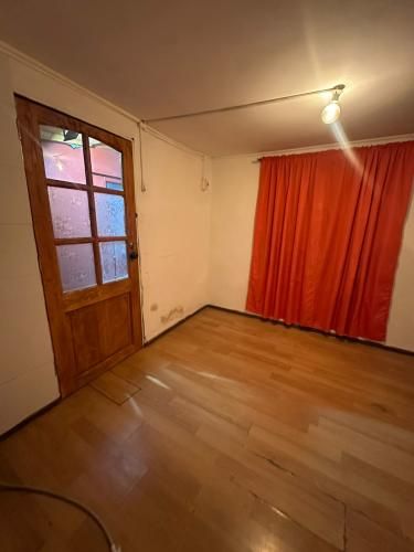 ARRIENDO CASA TIPO DEPTO - BARRIO RESIDENCIAL EN LA FLORIDA