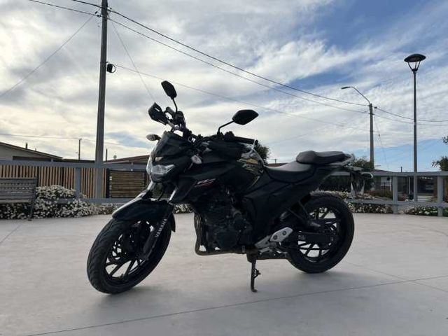 Yamaha FZ 250