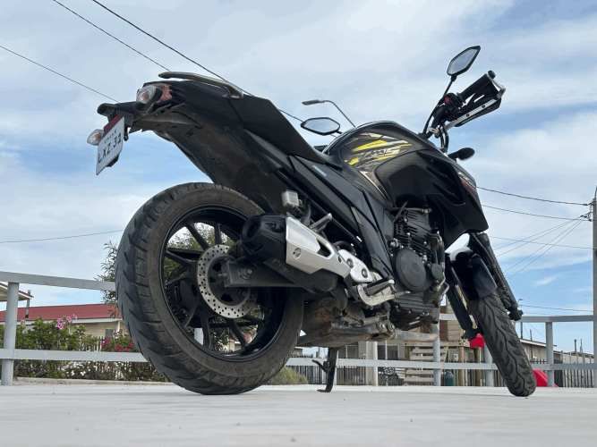 Yamaha FZ 250