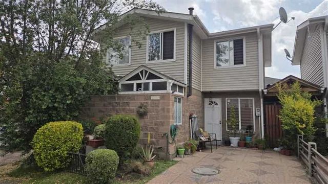 CASA AVENIDA SAN CARLOS CON CARDENAL OVIEDO