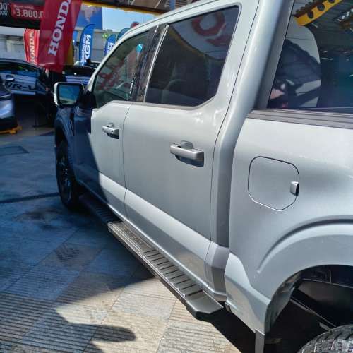 FORD F 150 XLT 4X4 AT