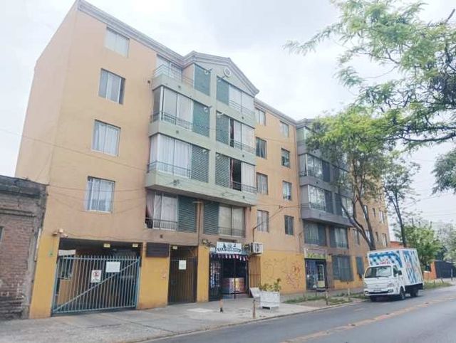 Departamento en Quinta Normal, &quot;Condominio Reina Victoria&quot;