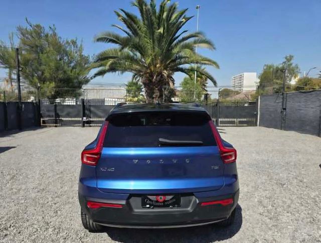 Volvo xc40 año 2021 full aut en prenda