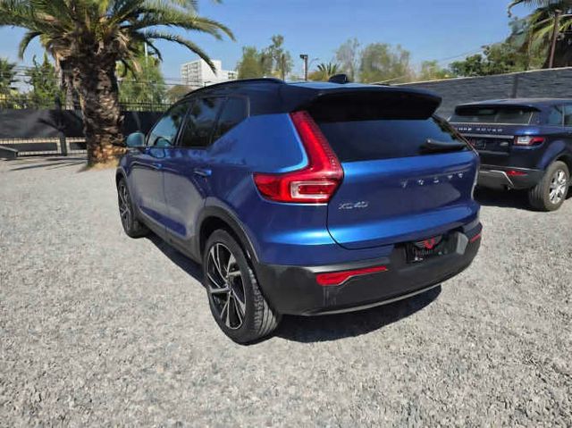 Volvo xc40 año 2021 full aut en prenda