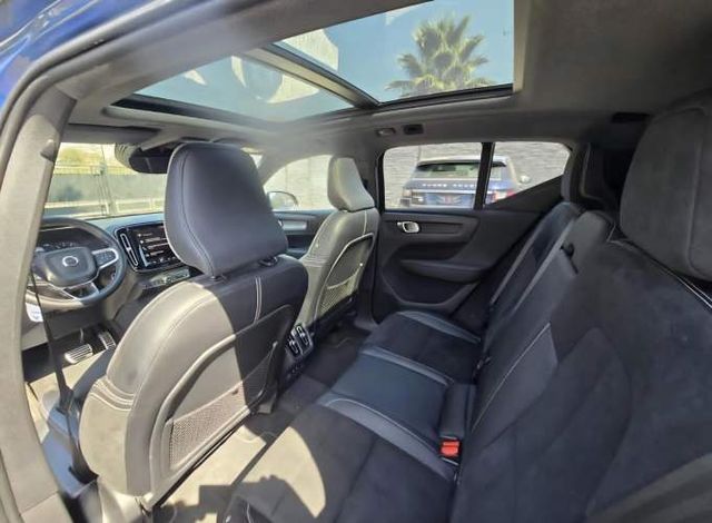 Volvo xc40 año 2021 full aut en prenda