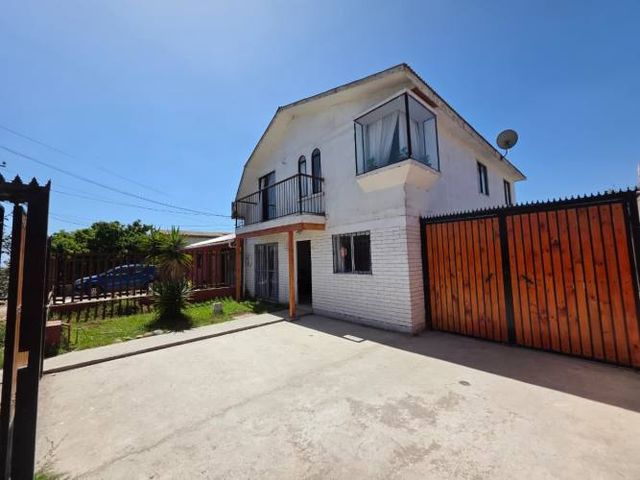 Gran Oportunidad- Gran Casa con excelente ubicación y conectividad-Uso Habitacional o Comercial