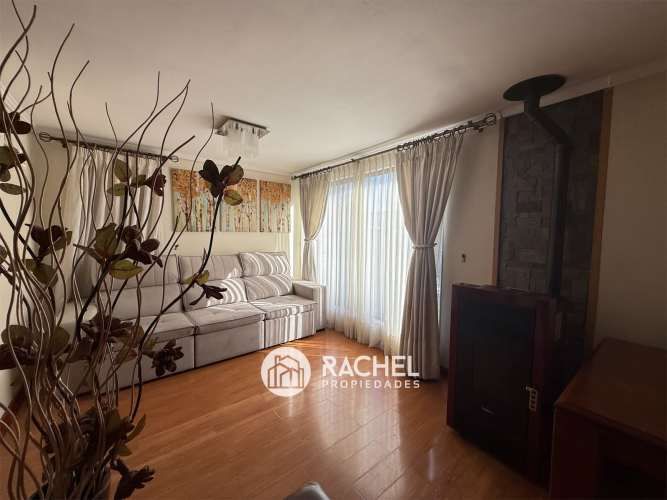 SE VENDE LINDA CASADE UN PISO CON PROYECCION COMERCIAL- Sector Ñielol