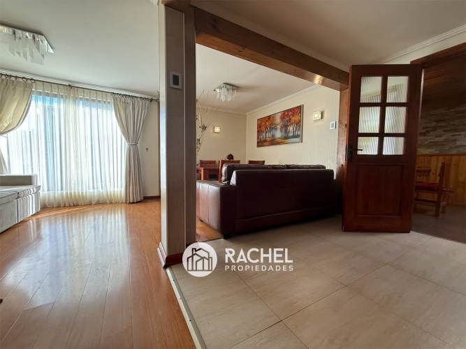 SE VENDE LINDA CASADE UN PISO CON PROYECCION COMERCIAL- Sector Ñielol