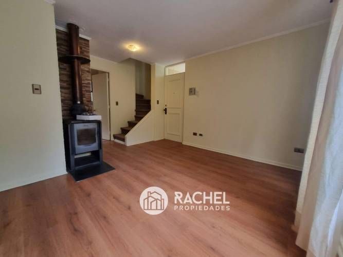 EN ARRIENDO IMPECABLE CASA ALTO DEL MAIPO TEMUCO