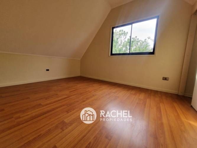 EN ARRIENDO IMPECABLE CASA ALTO DEL MAIPO TEMUCO