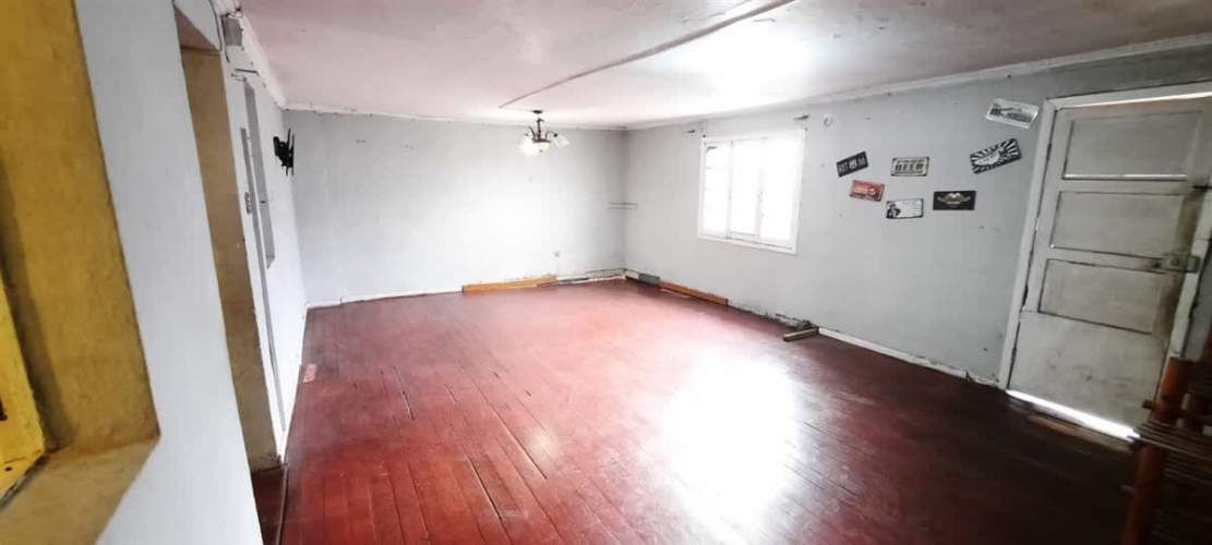 CASA Gran casa sólida, amplio terreno, para remodelar, gran potencial