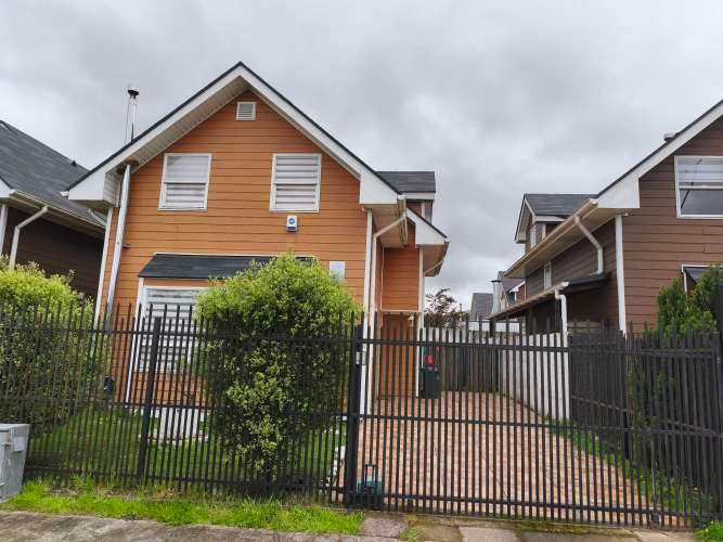 EXCELENTE CASA EN VENTA DOS PISOS