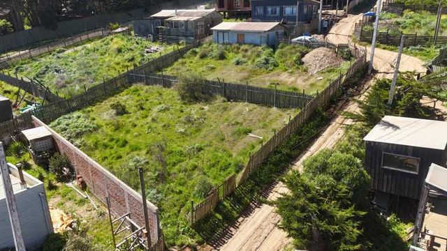 TERRENO EN PLAYA HERMOSA CON HERMOSA VISTA A PUNTA DE LOBOS