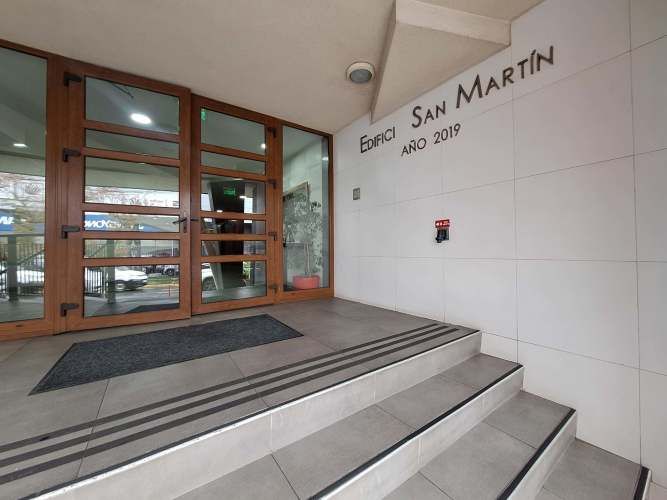 EN VENTA DEPARTAMENTO EDIFICIO SAN MARTIN