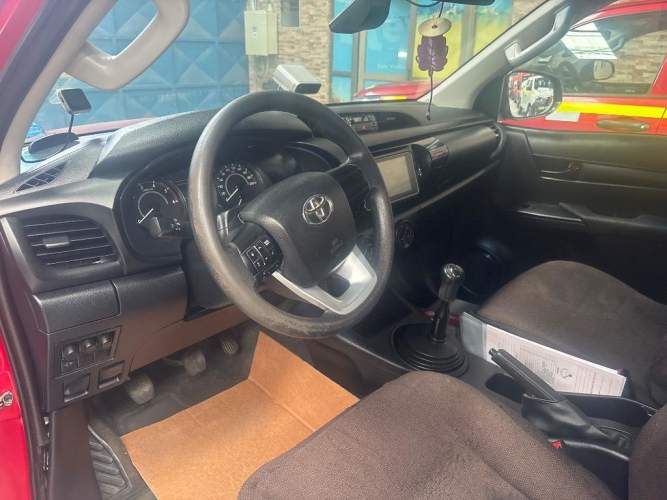 Toyota Hilux 4x2  DX