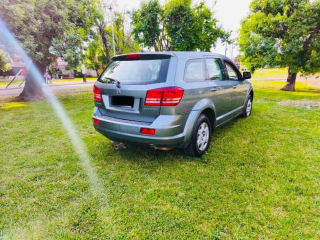DODGE JOURNEY 2.4 FULL AT 2011 FLAMANTE OCASION