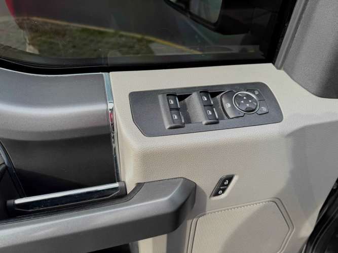 FORD F-150 XLT 4X4 DCAB 5.0 AUT 2019