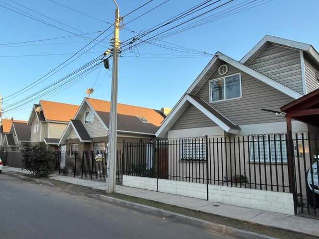 - Coquimbo, Nova Hacienda: Casa 4D 2B (125943)