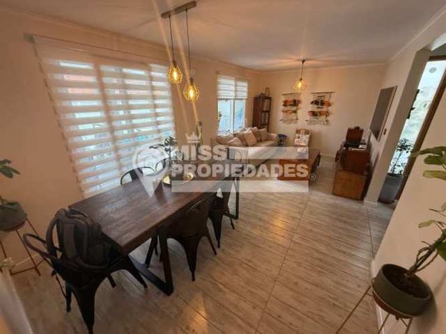 SE VENDE CASA EN SECTOR COSTA LAGUNA