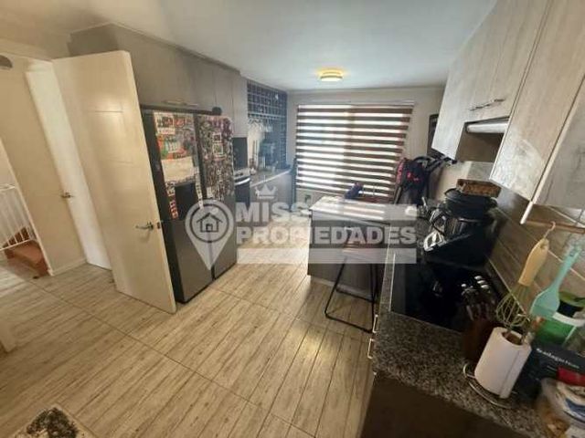 SE VENDE CASA EN SECTOR COSTA LAGUNA