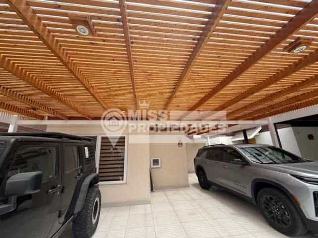 SE VENDE CASA EN SECTOR COSTA LAGUNA