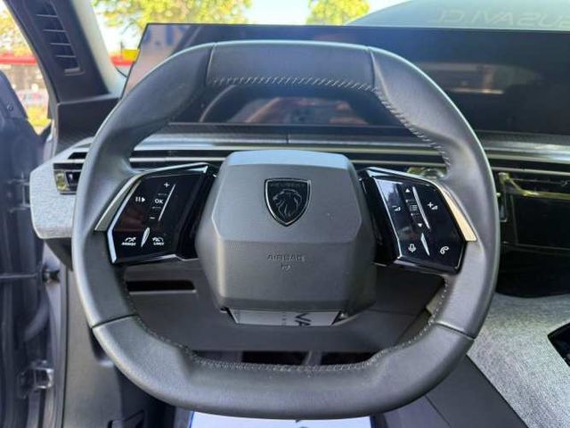 PEUGEOT 3008 PREMIERE HYBRID 136HP AT 2025