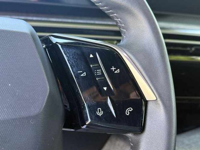 PEUGEOT 3008 PREMIERE HYBRID 136HP AT 2025