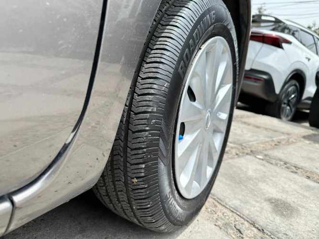 NISSAN VERSA SENSE 1.6  2015