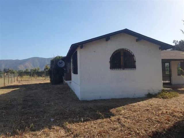 PARCELA -33.775678, -70.896447