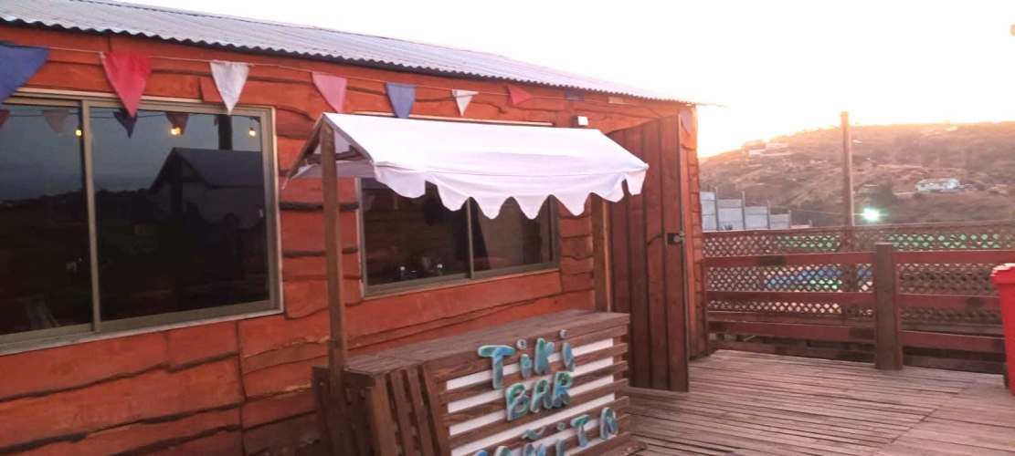 VENDO PARCELA CON CENTRO DE EVENTOS